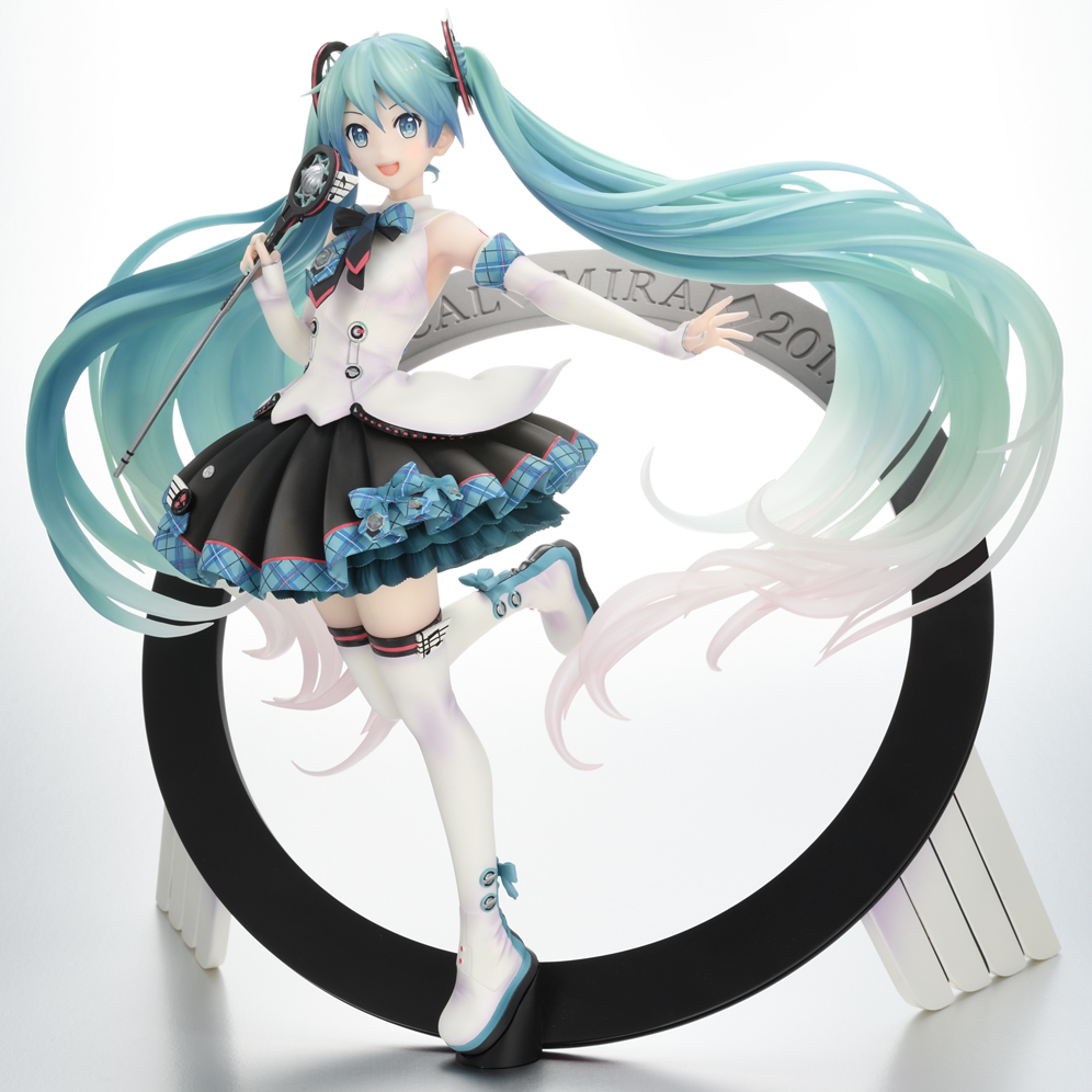 初音ミク「マジカルミライ 2017」Ver. 1/7スケールフィギュア