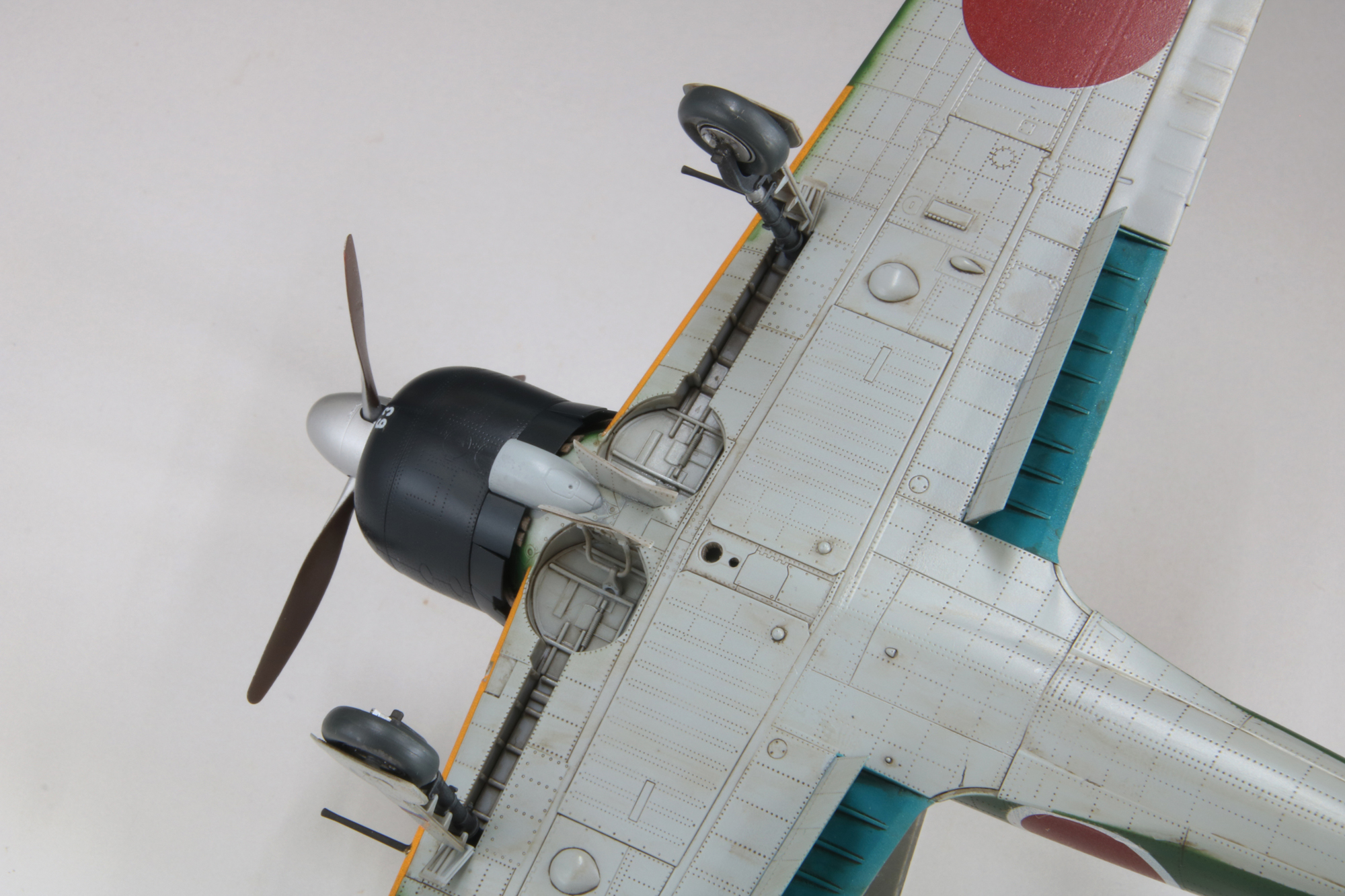 1/48零式艦上戦闘機五二型（三菱製・中期型）_ファインモールド