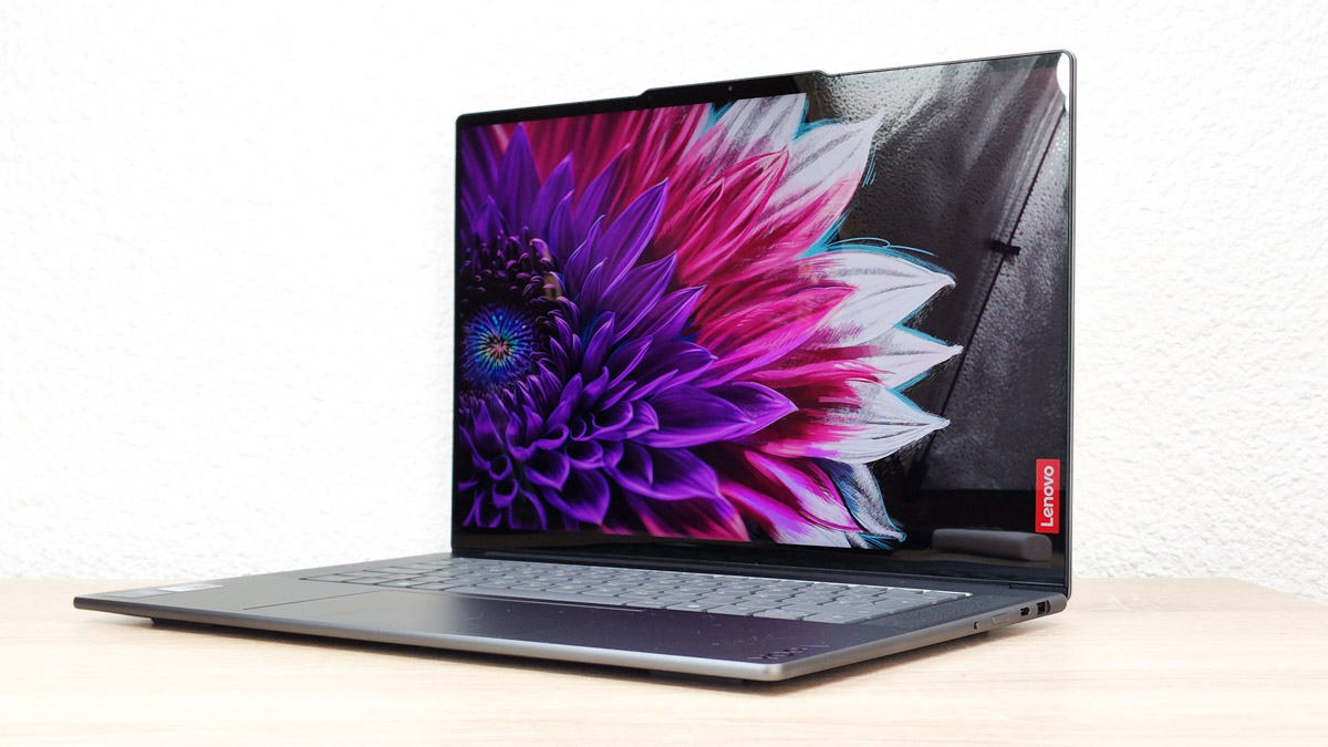 Lenovo Yoga Slim 7i Aura Edition Gen 9購入レビュー おしゃれで高