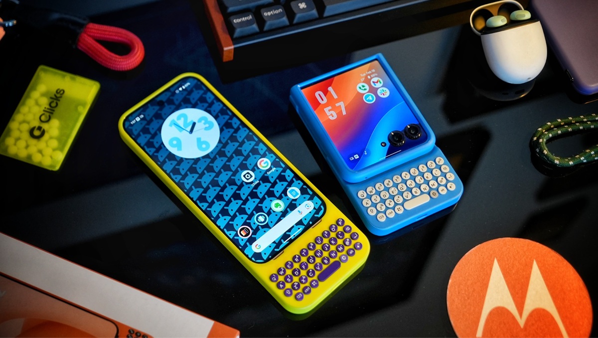 Clicks launches physical keyboards for Google Pixel, Motorola Razr