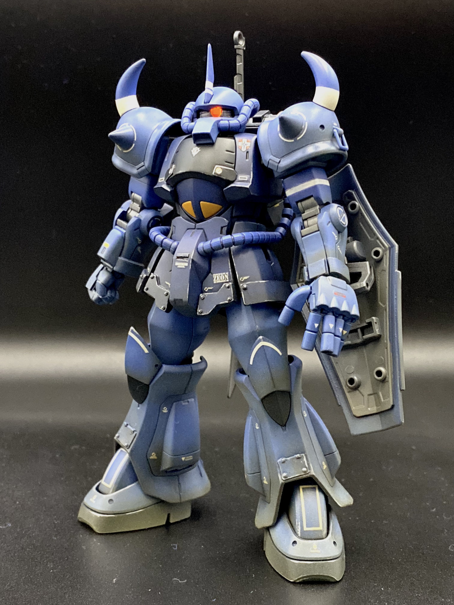 HGUCリバイブ版グフ ディテールアップ 全塗装｜ろぶやんさんのガンプラ