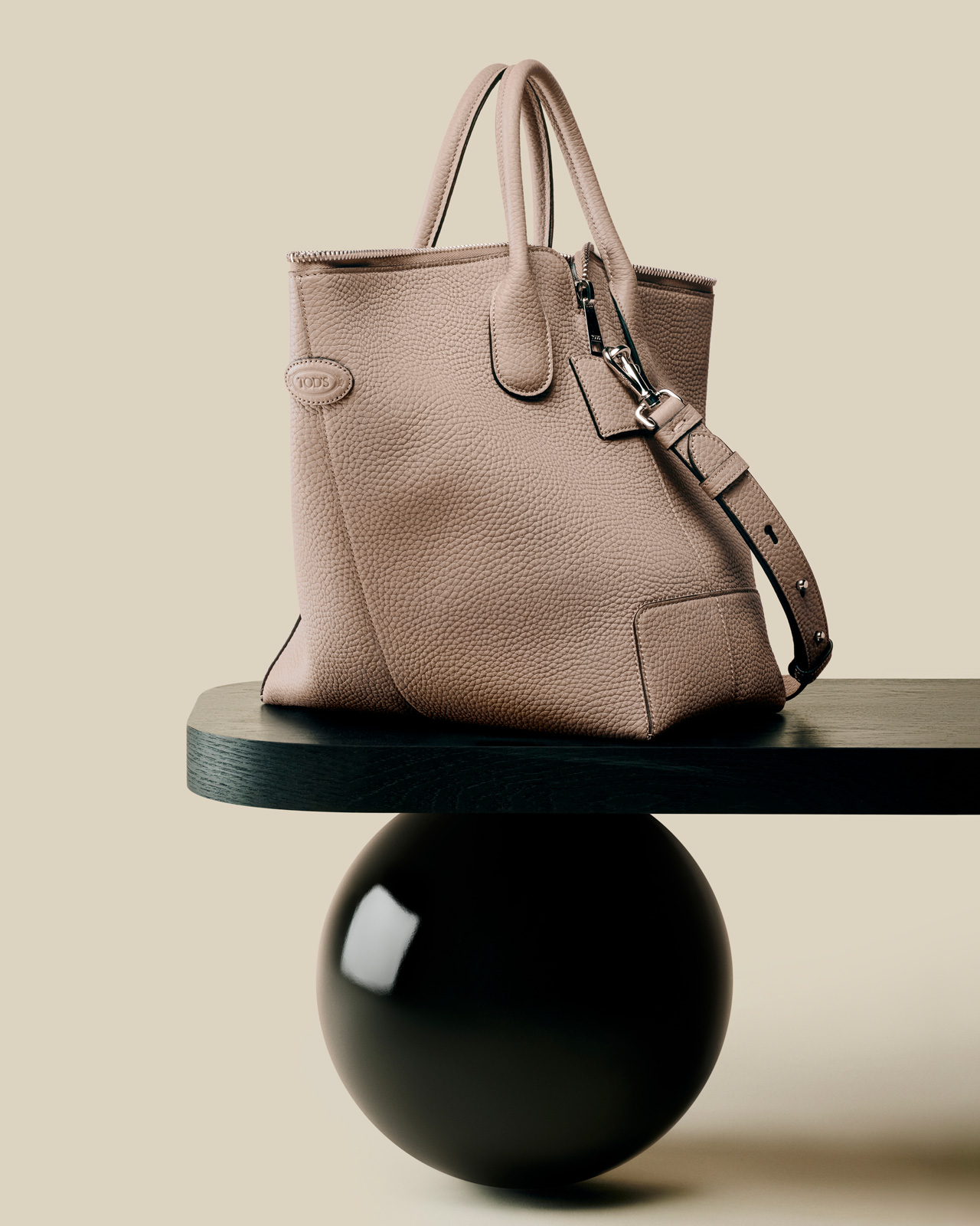 Iconic Duo: TOD'S and Xiao Zhan Unveil the TOD'S· X Capsule
