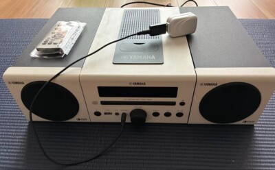 YAMAHA CRX-040 Compact CD USB IPHONE IPOD Player Stereo System W
