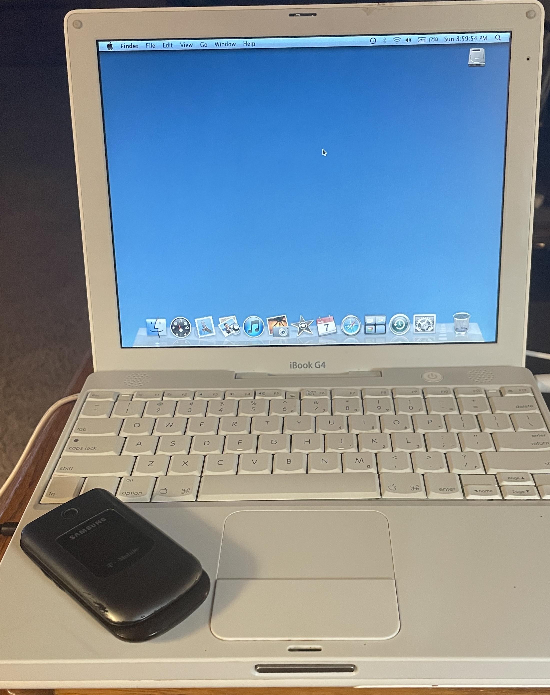 もうすぐ20年になるiBook G4、まだ動くんだね！ : r/BuyItForLife