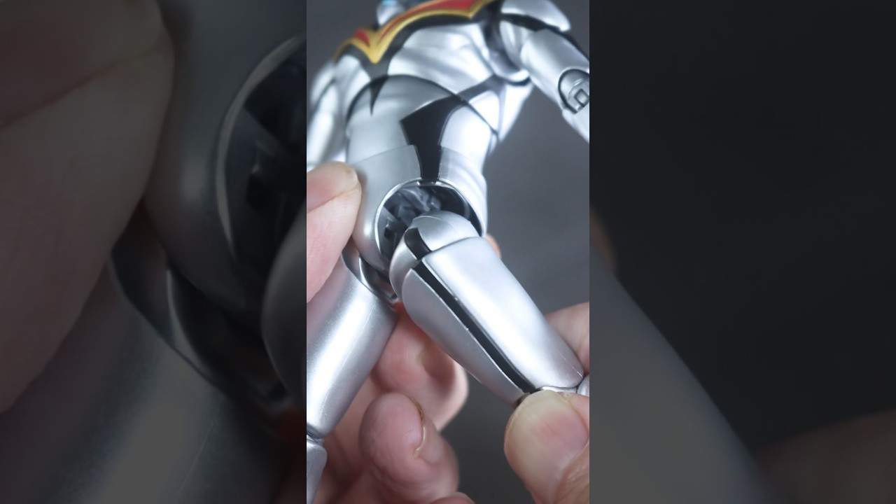 S.H.フィギュアーツ 真骨彫製法 イーヴィルティガをレビュー