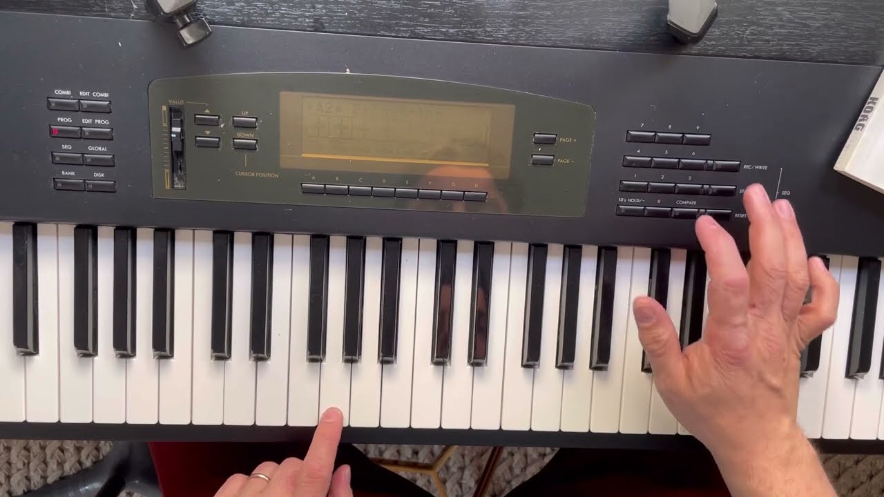 KORG 01/W pro（シンセサイザー）