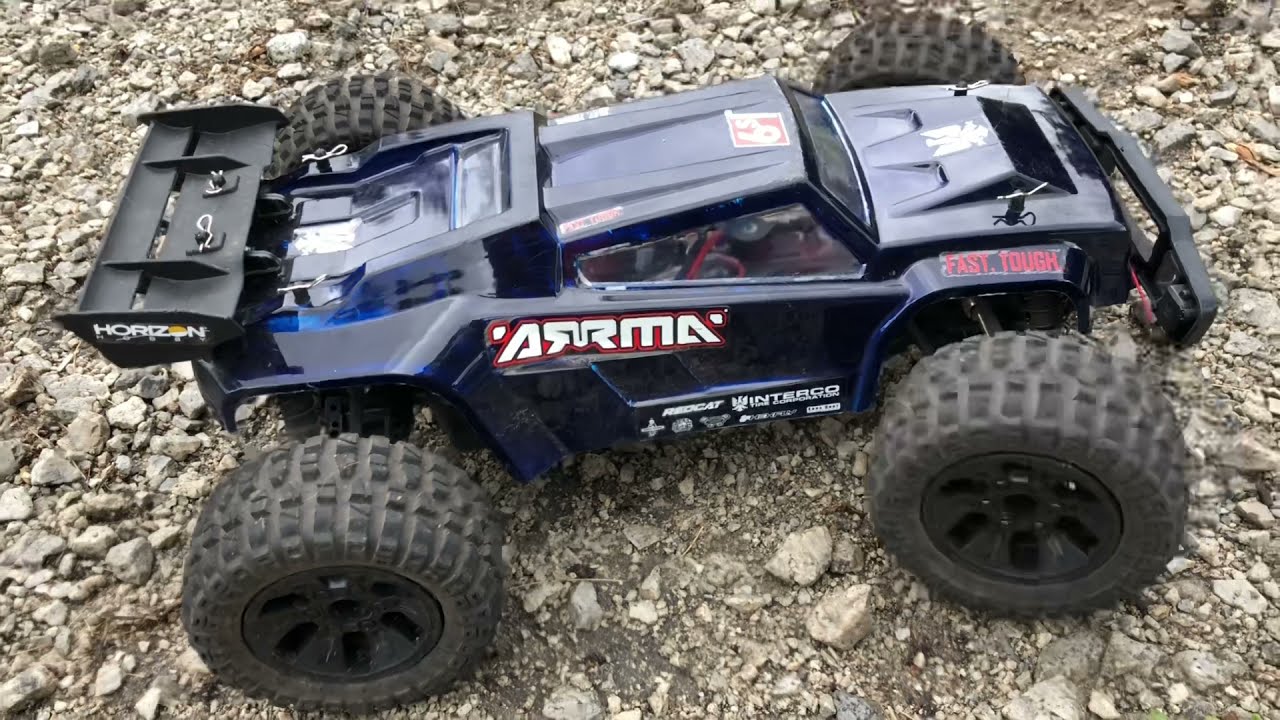DEERC 9026E 4WD 1/10 Scale RC Car - Quick Run - YouTube