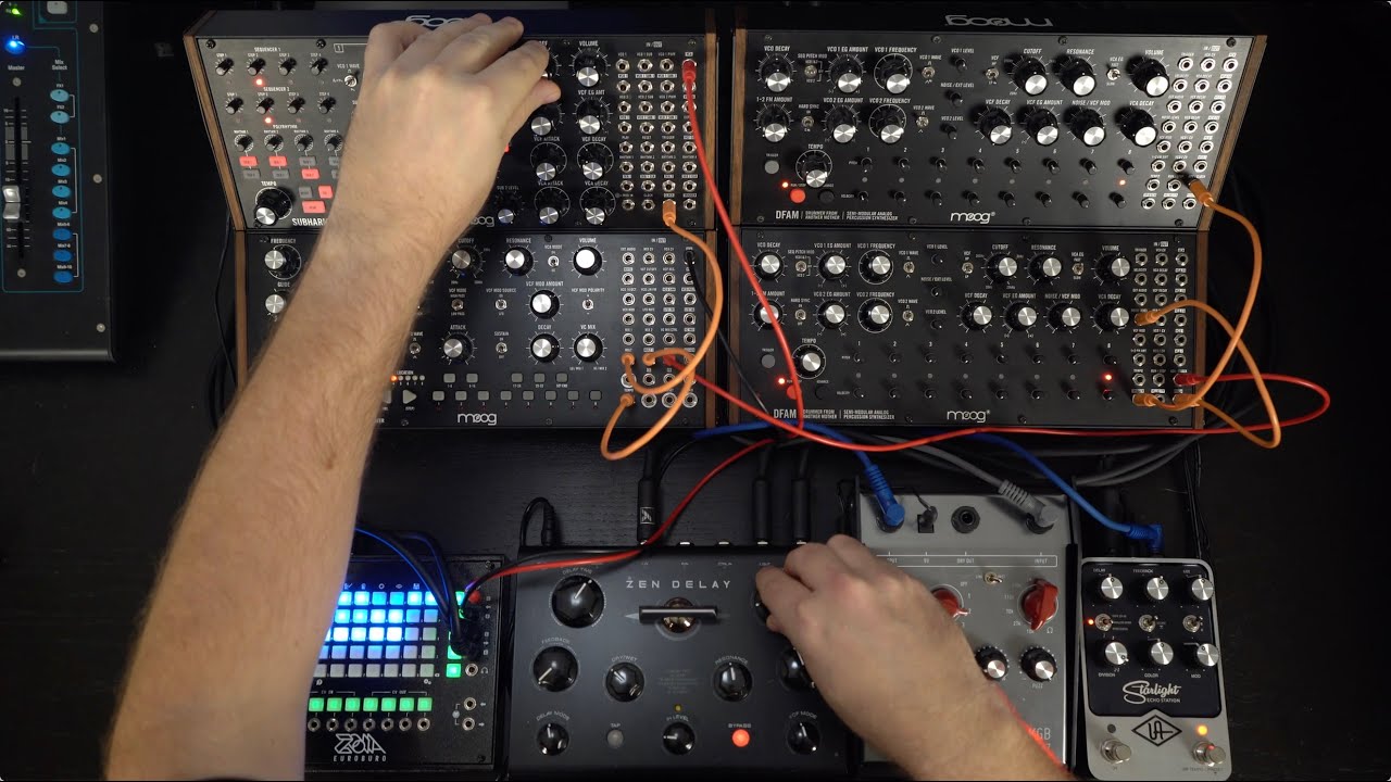 Wild jam with Moog Subharmonicon, Mother 32, DFAM x 2, Zoia