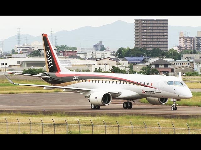 MRJが走行試験＝初飛行へ名古屋空港で－三菱航空機 - YouTube
