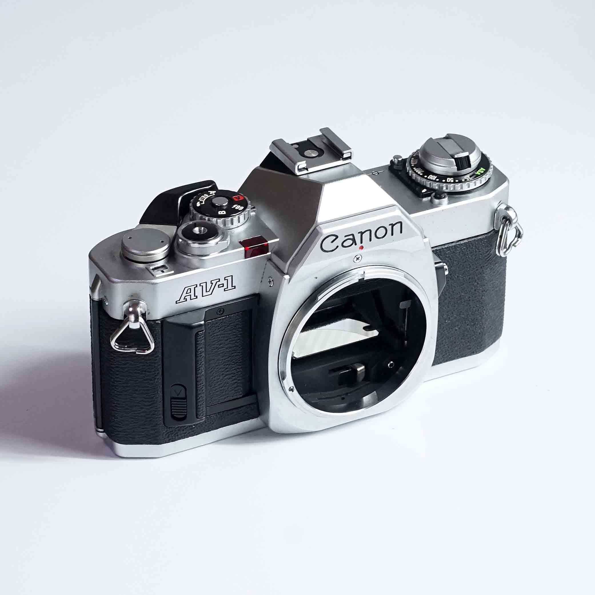 CANON AV-1 ¥9,800（中古 フィルムカメラ 35mm 一眼レフカメラ