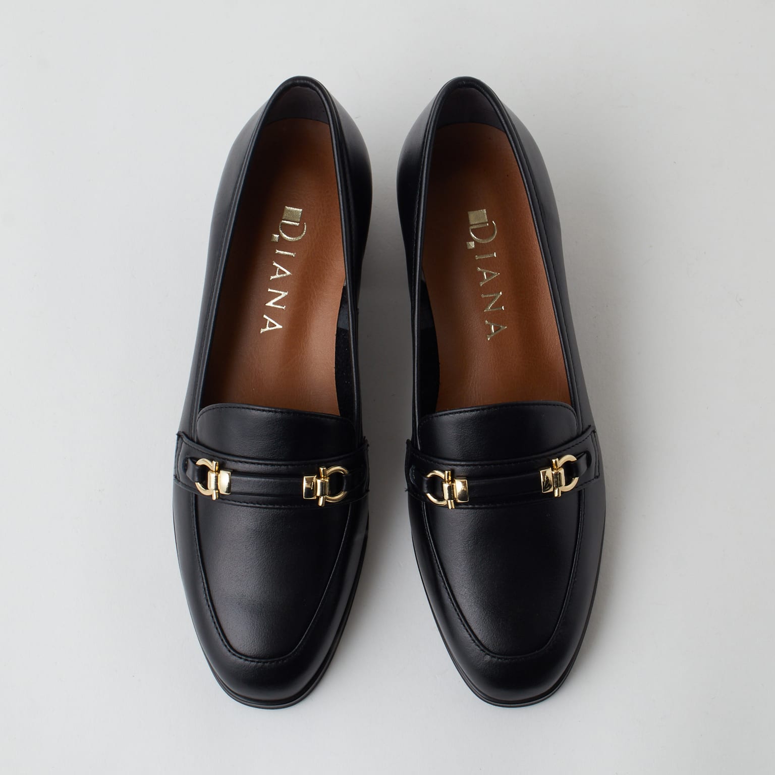 靴・バッグのダイアナ通販サイト ｜ WD24358: シューズ 【dianashoes.com】
