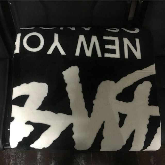 STUSSY - 【新品！未使用】STUSSYステューシー ラグマット の通販 by