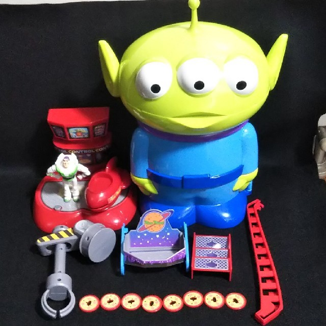 トイ・ストーリー】ピザプラネットに変身！エイリアンの通販 by アルマ