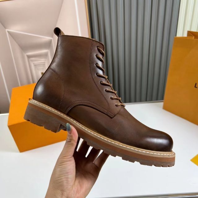 1g29 LOUIS VUITTON ルイヴィトン LVロゴ レースアップブーツ シューズ