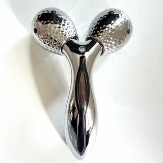 TUTUYO 美顔ローラーの通販 by coco's shop｜ラクマ