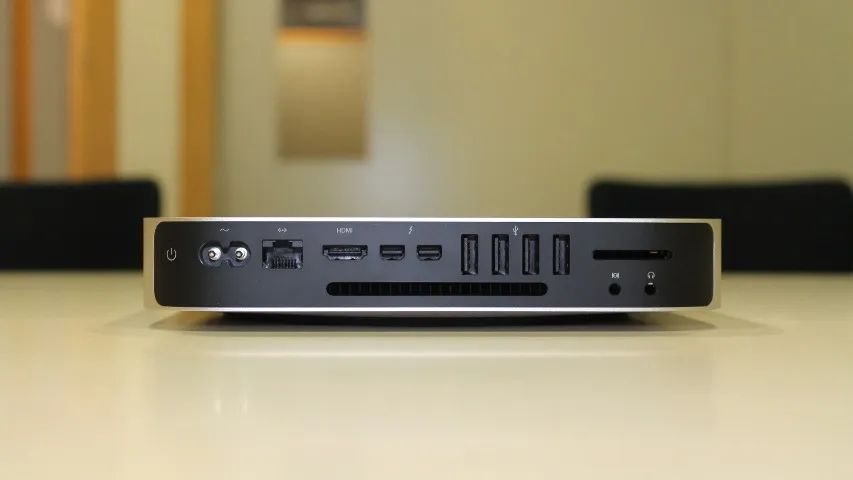 Mac Mini 2014 - Core i5, 2.6 GHz com Caixa (Pouco Uso