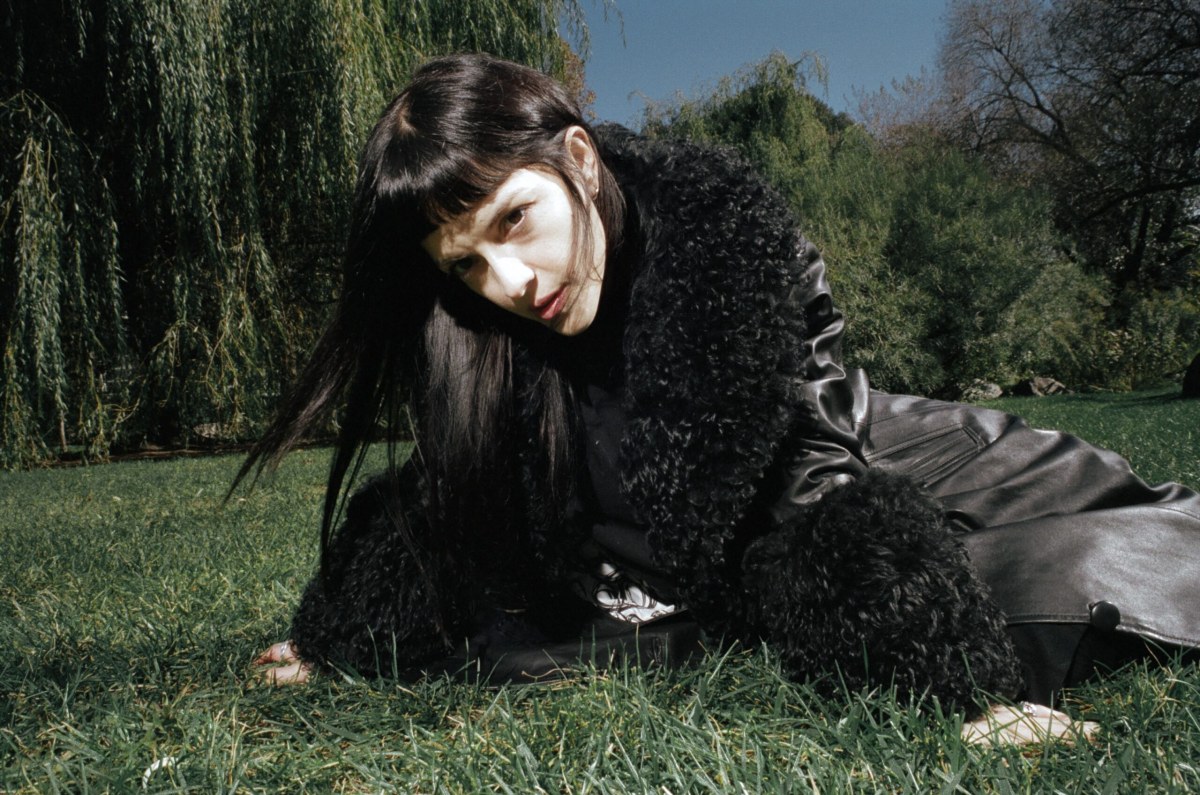 María Zardoya Steps On Stage Looking Different In 2025 Tour Clip