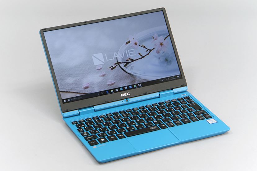 ビジネスパーソンでも欲しい!? 大学生をターゲットにした小型ノートPC