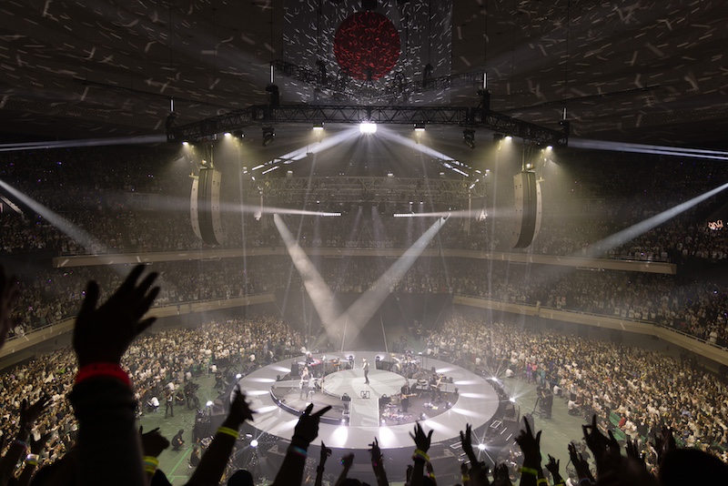 オフィシャルレポ】藤井フミヤ、オールキャリアの選曲で武道館を沸かせ