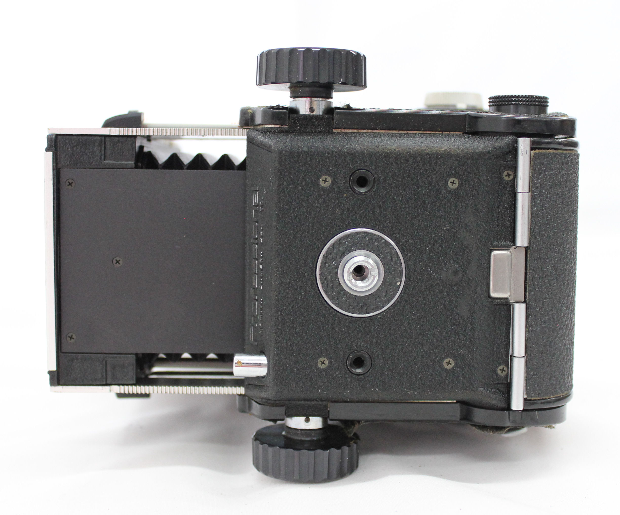 Mamiya C330 Professional Camera with Mamiya-Sekor DS 105mm F3.5