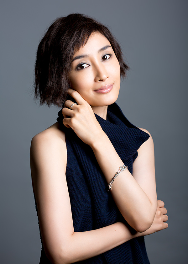 BIOGRAPHY - 青木カレン official website