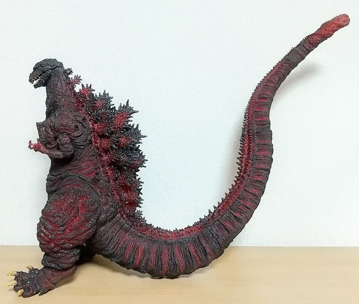 全身が赤く発光！】東宝30cmシリーズ 酒井ゆうじ造形コレクション