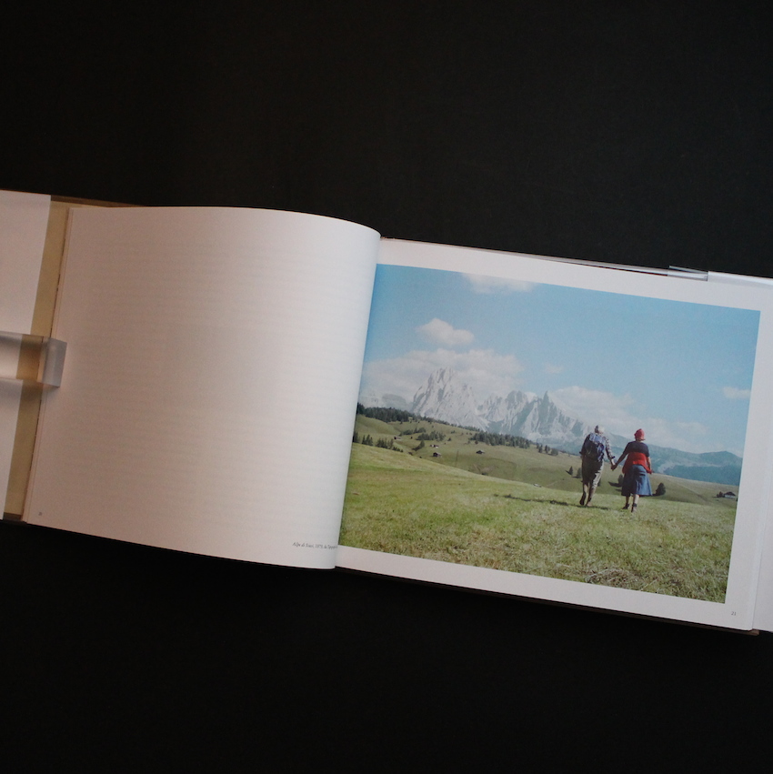 It's beautiful here, isn't it（First Edition） - Luigi Ghirri
