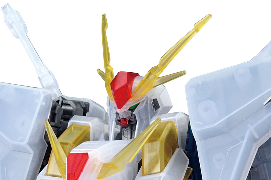 また争奪戦？」クリアカラーの「Ξガンダム」ガンプラが劇場先行発売