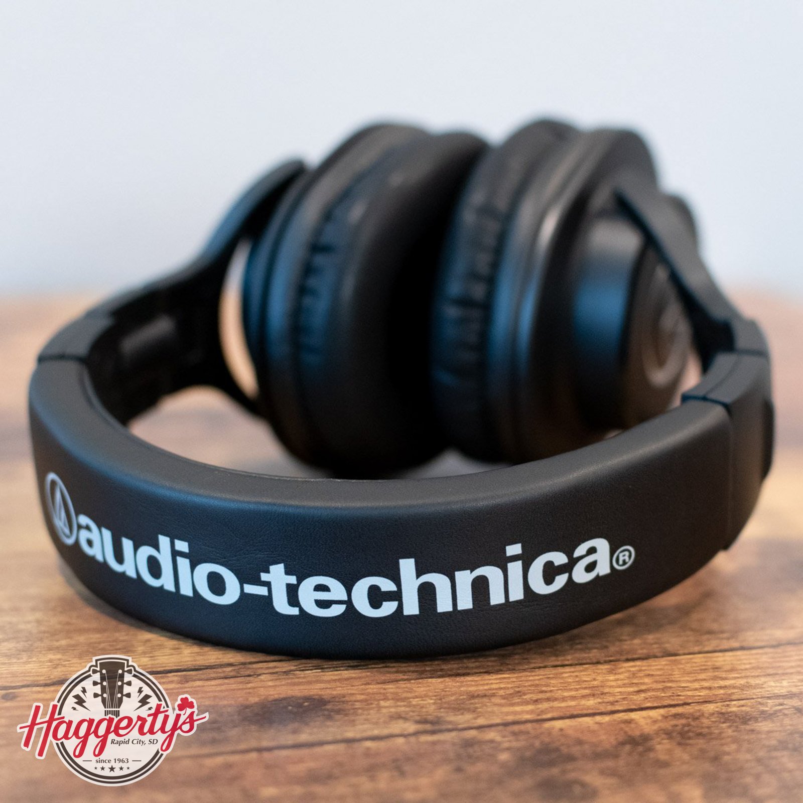 Audio Technica ATH-M40X Headphones - 4961310125424