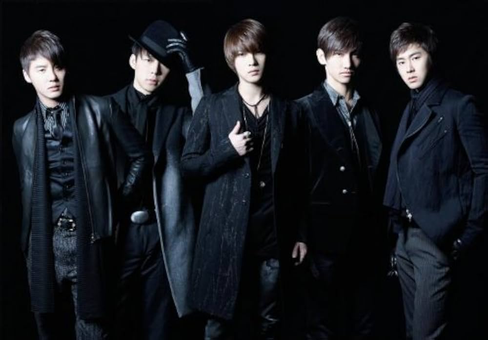 東方神起 - BEST SELECTION 2010（2CD+DVD） - Amazon.com Music