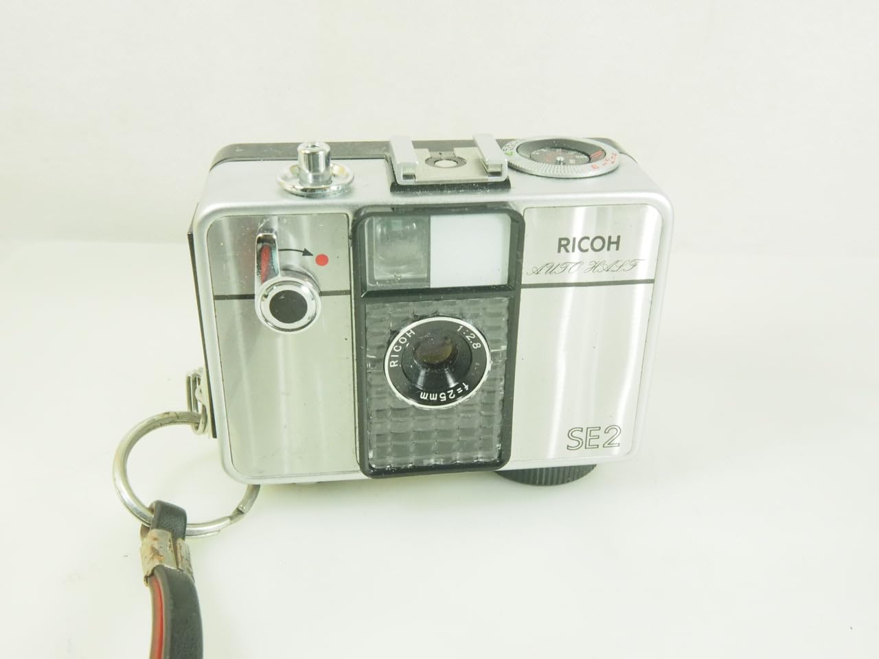 Amazon | Ricoh AUTO HALF SE2 | コンパクト 通販
