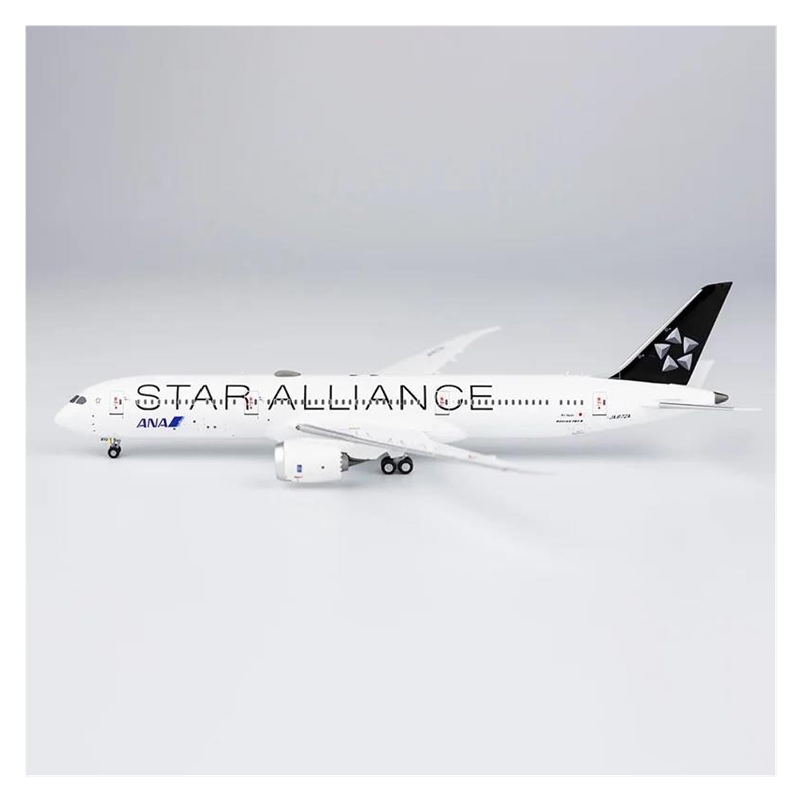 Amazon.co.jp: 航空機 ANA B787-9 スターアライアンスの旅客輸送航空機
