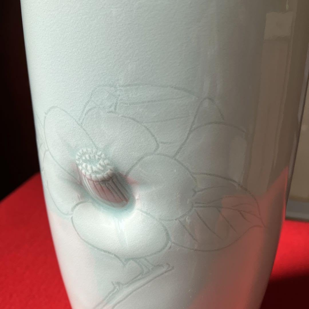 砥部焼き 白磁 花器 椿 砥部焼き 白磁 花器 椿 砥部焼陶芸館