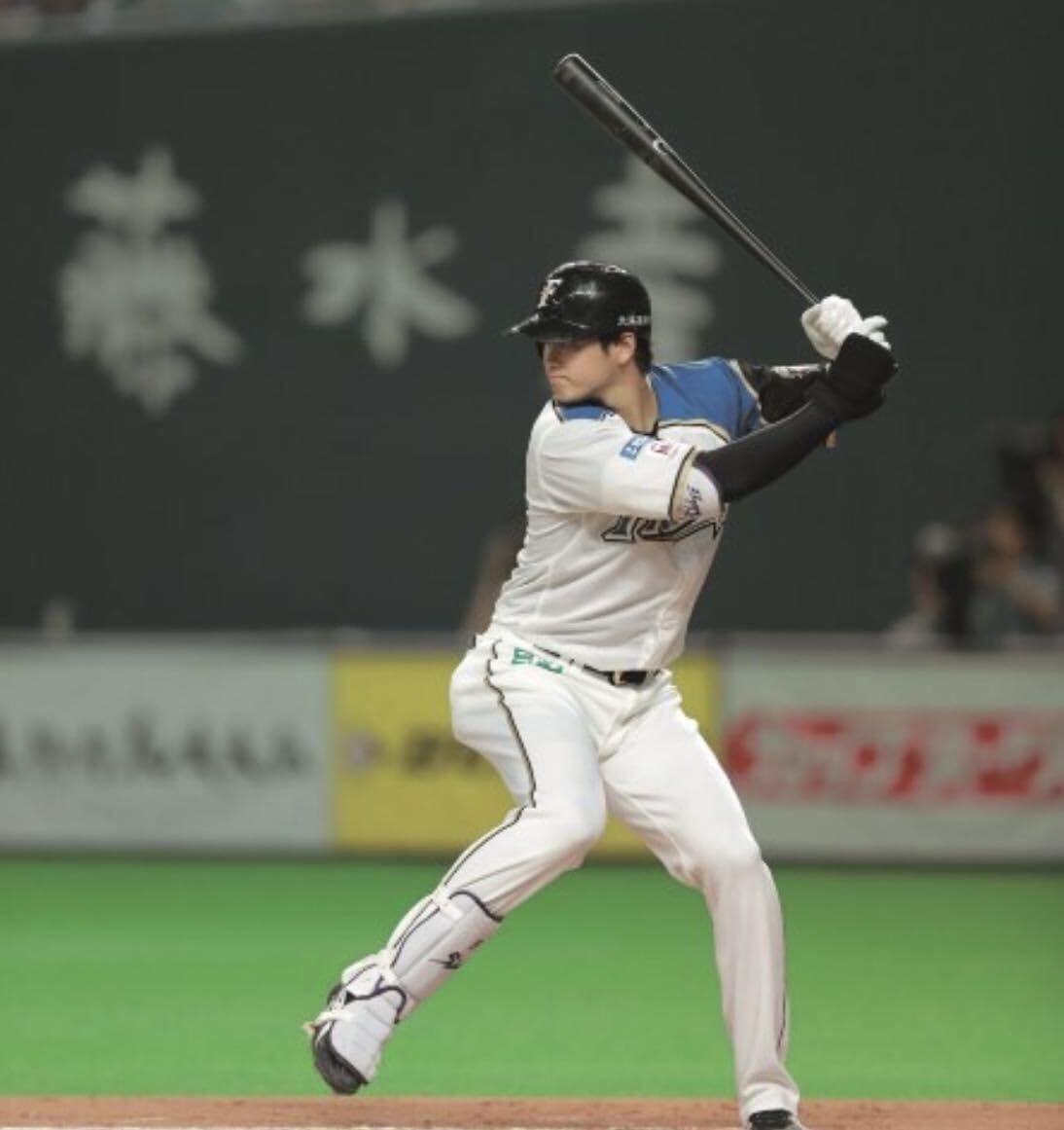 Amazon.co.jp: 北海道日ハムファイターズ 大谷翔平選手ユニフォーム 夢