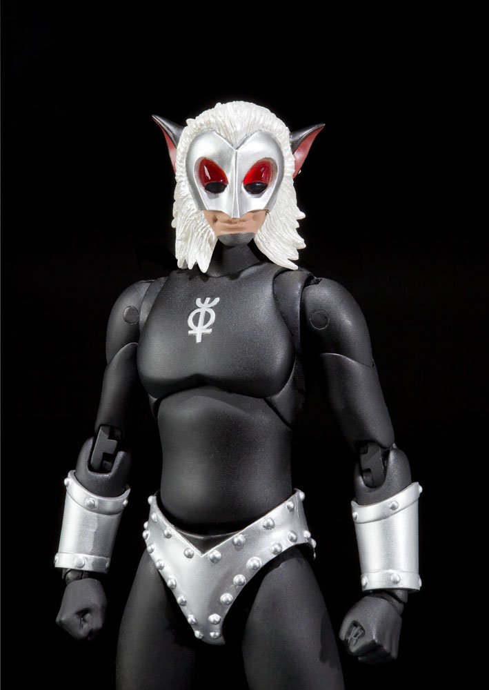 Amazon.co.jp: Tamashi Nations ULTRA-ACT Magma Alien : Hobbies