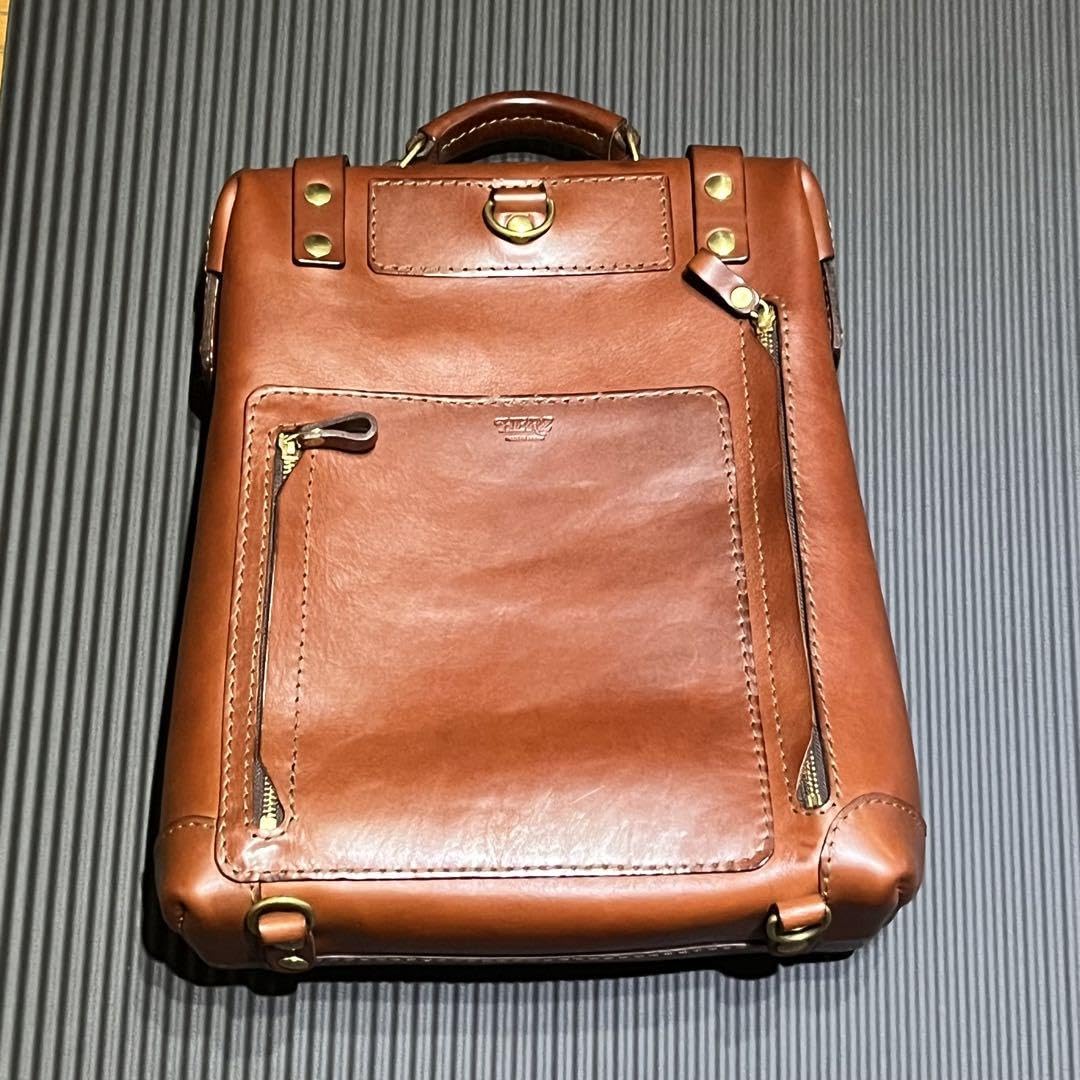Amazon.co.jp: HERZ ラックスリュック R143 サイズW チョコ セミ