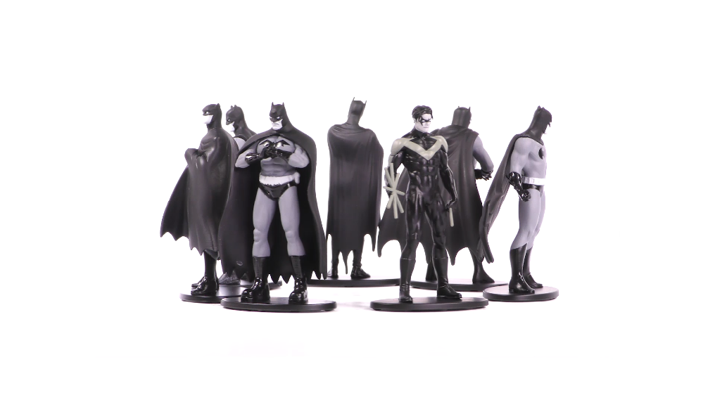 Amazon.com: DC Collectibles Batman Black & White Mini Figure 7
