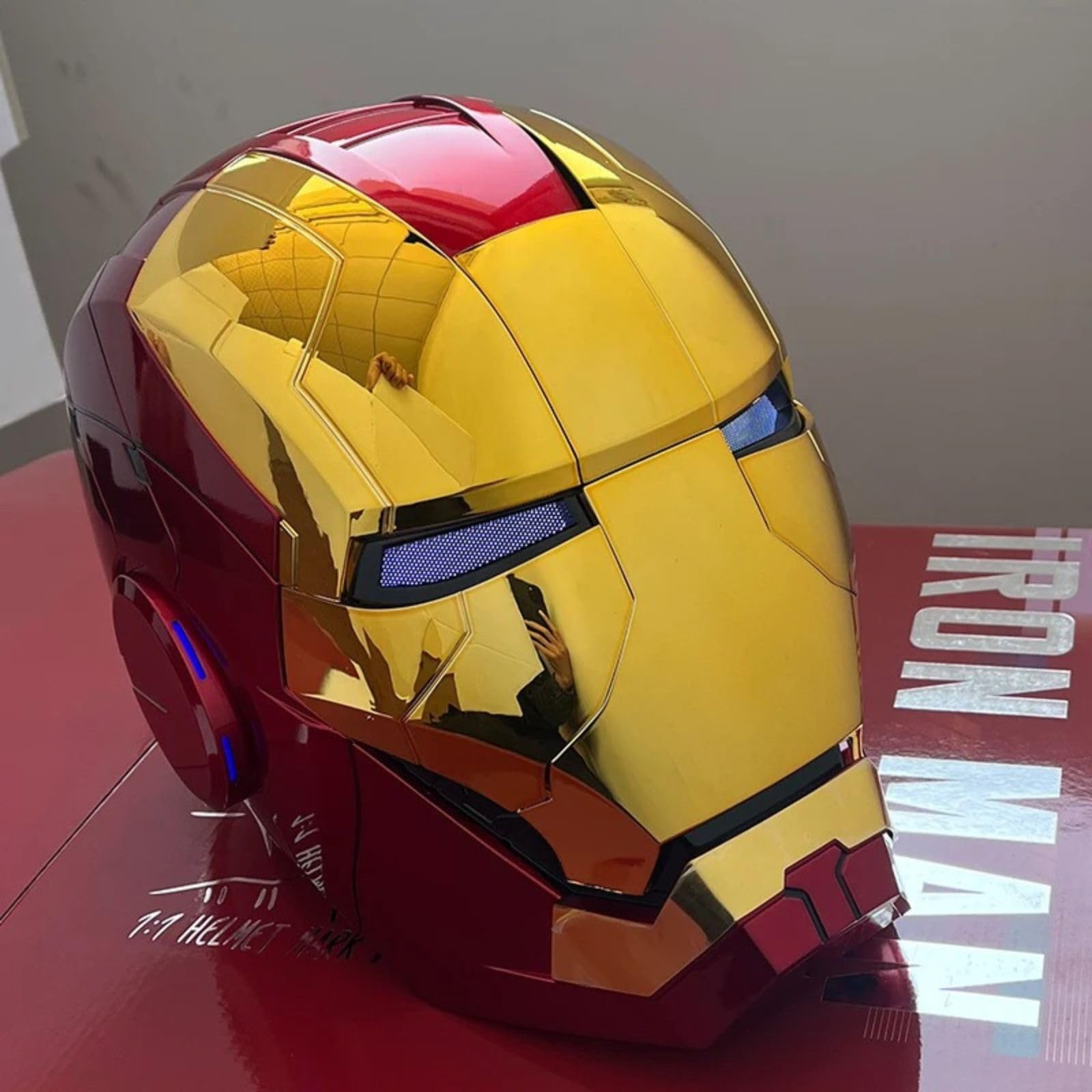 Amazon.co.jp: アイアンマンヘルメット、2025年新アイアンマンマスク