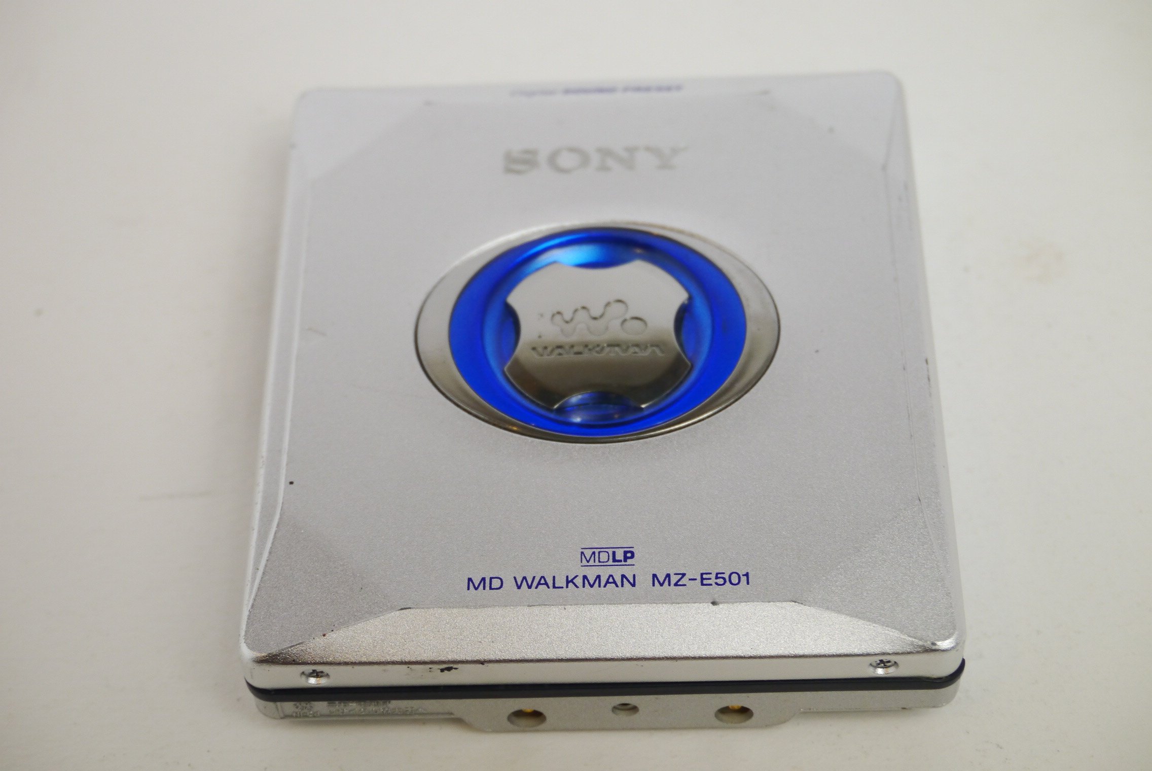 Amazon | SONY ソニー MZ-E501-S シルバー MDウォークマン