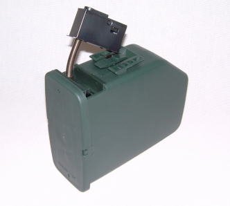 Amazon.co.jp: TOP JAPAN 電動ガン M249 MINIMI ミニミ 2500連射 BOX