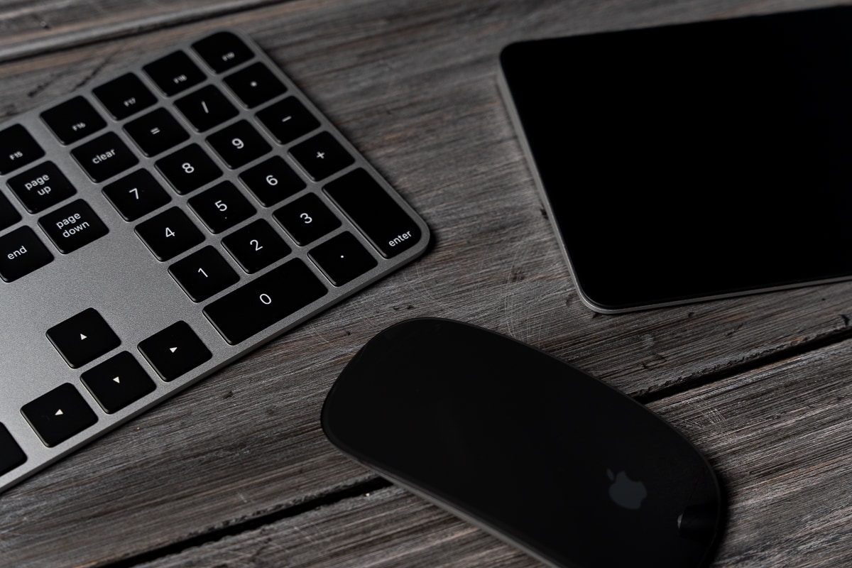 真っ黒！Magic Mouse、Magic Trackpad、Magic Keyboard ブラック