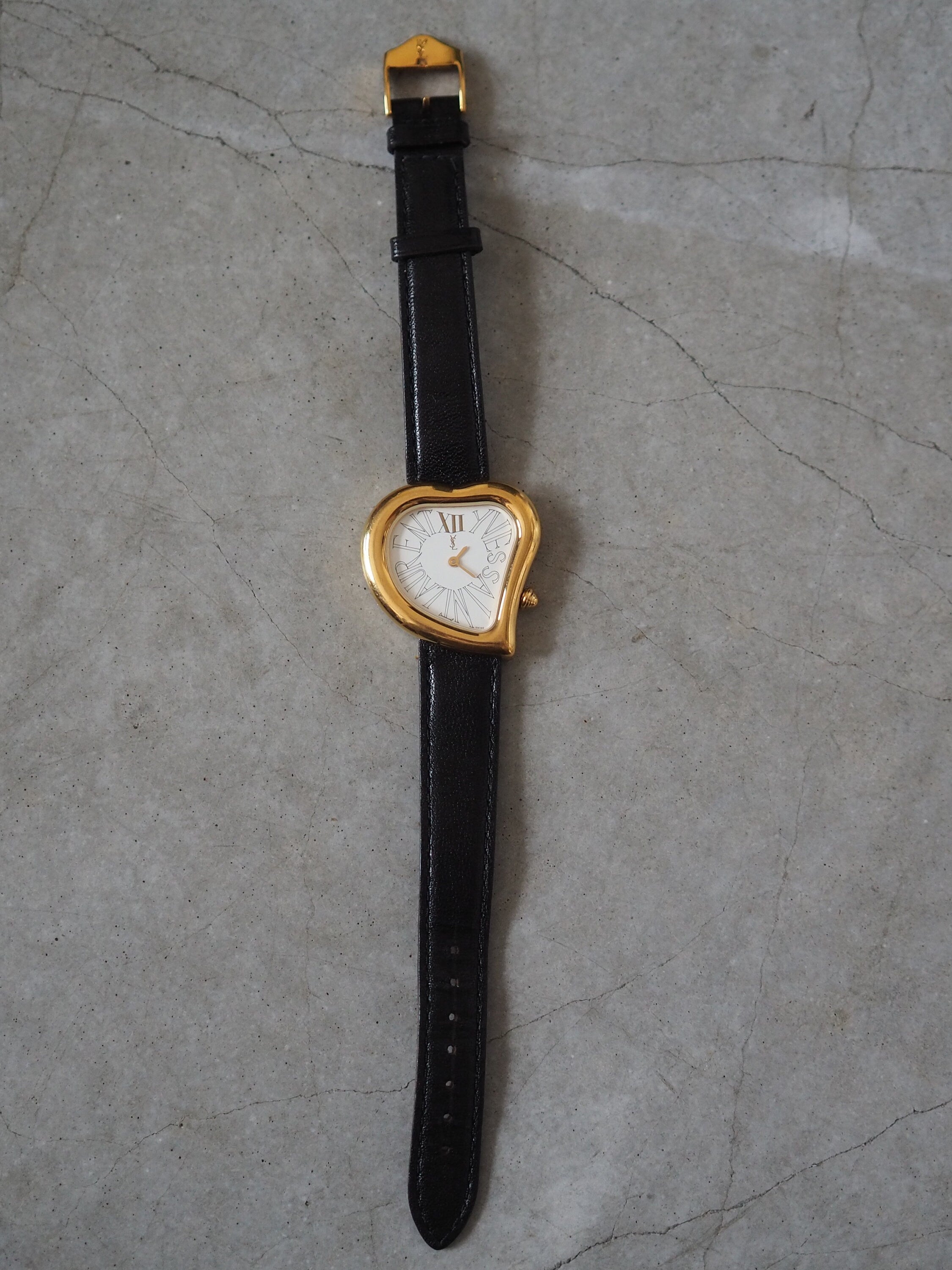 Yves Saint Laurent イヴ・サンローラン YSL ハート ウォッチ 腕時計
