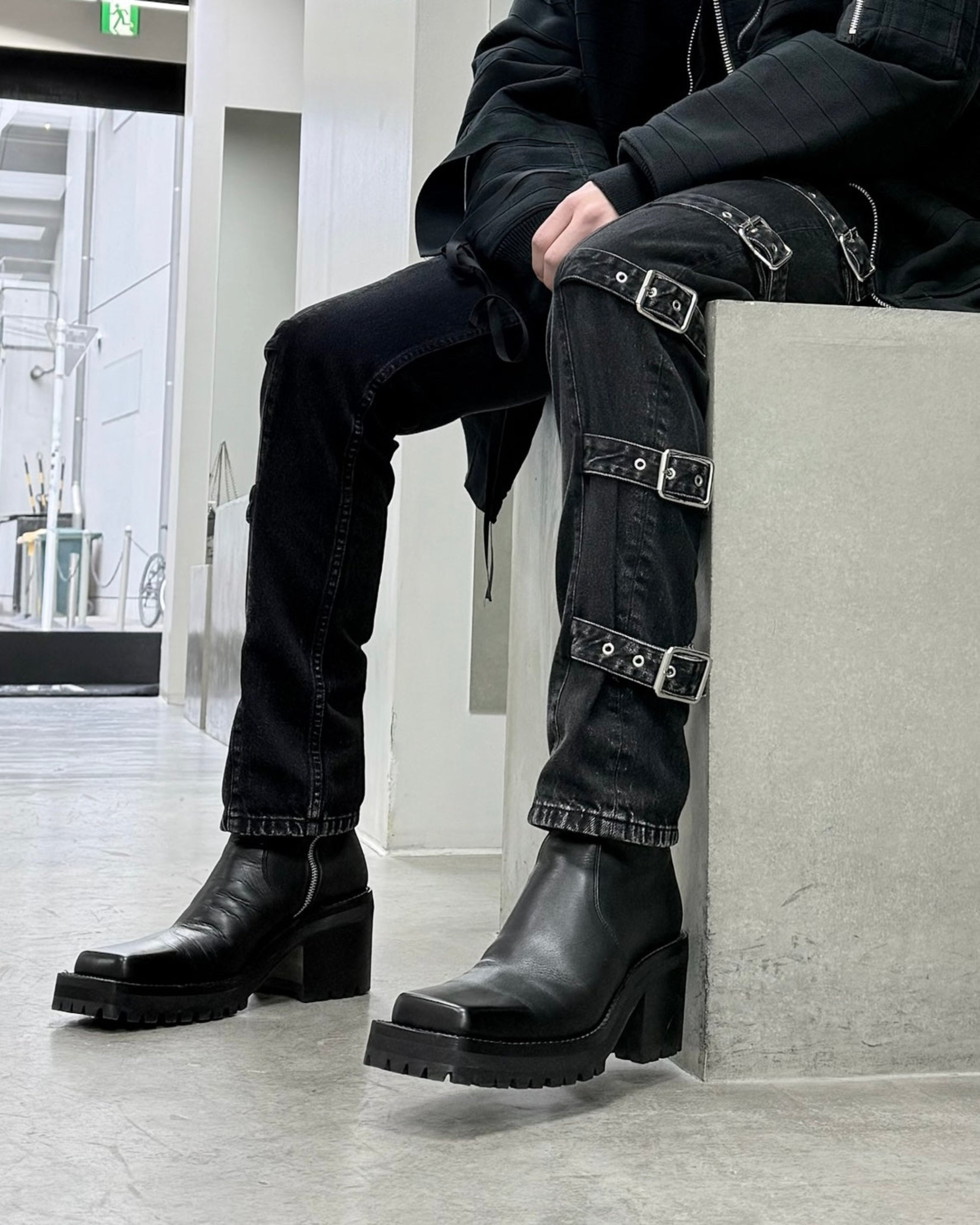 MONSTER BOOTS
