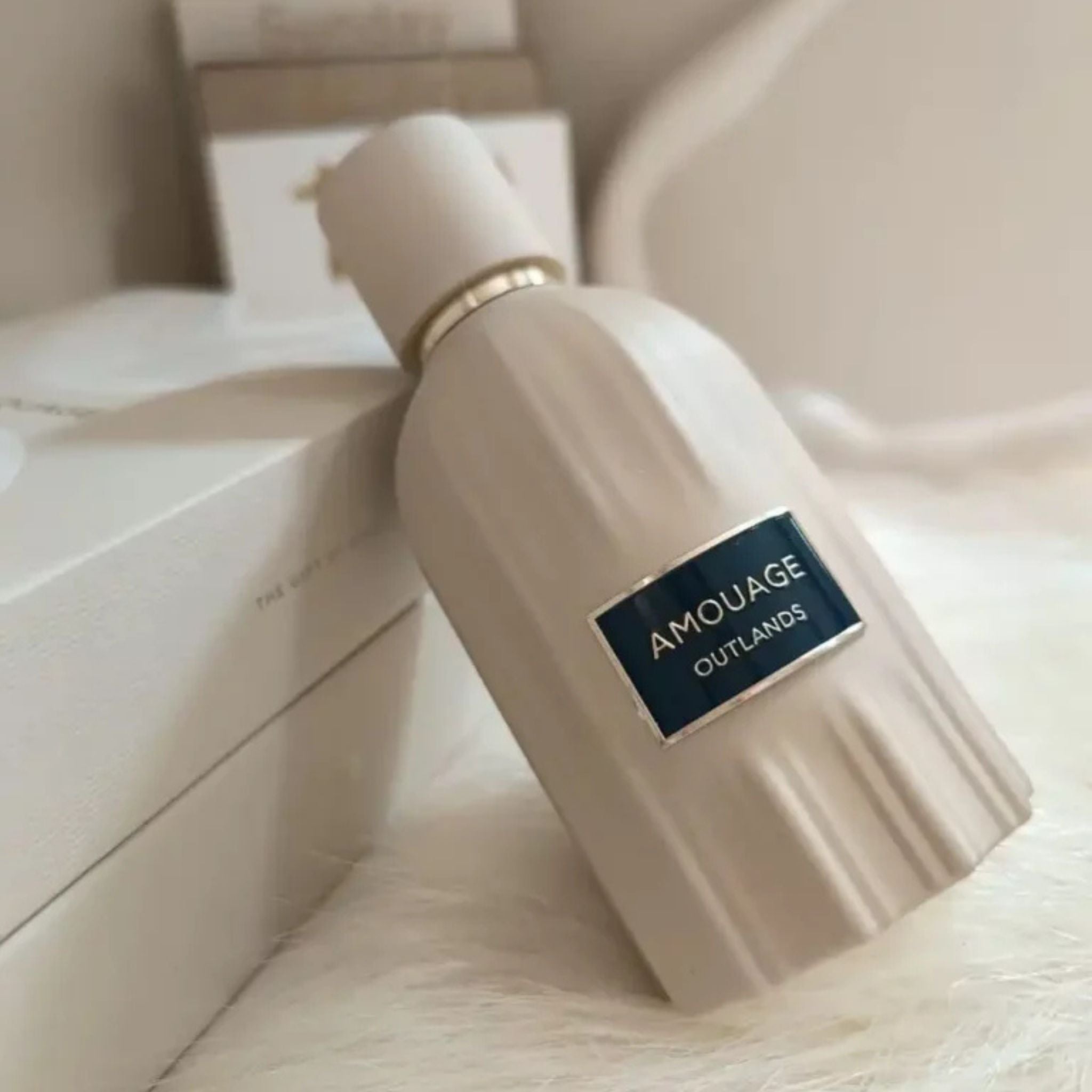 Outlands · Parfum Exquis US