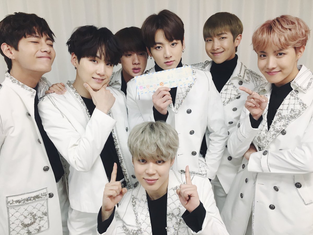 防弾少年団 JAPAN OFFICIAL FANMEETING VOL.3～君に届く~ 全員集合