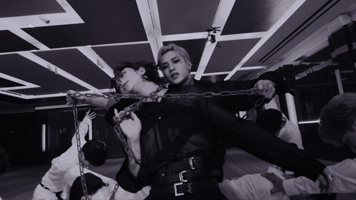 Stray Kids 