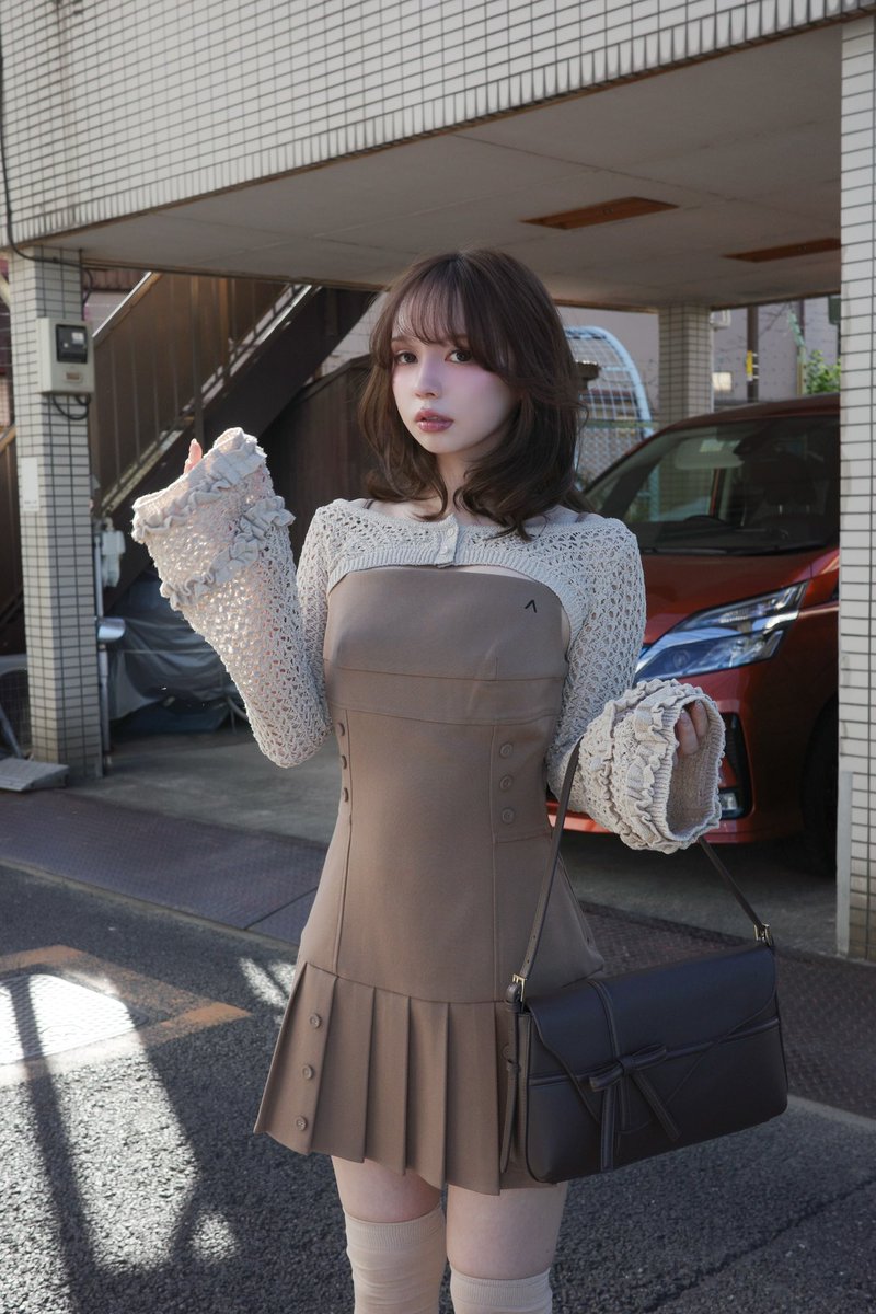 Valentine ribbon leather bag color brown/black ¥34,100-tax in