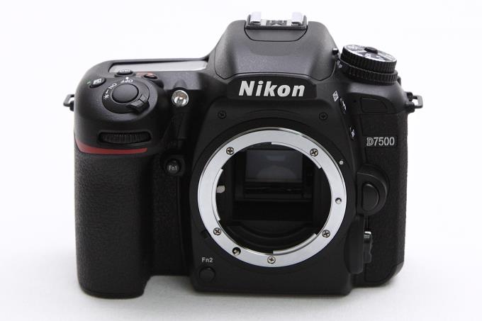 D7500 ボディ シャッター回数1000回以下 【K447】 | ニコン | デジタル