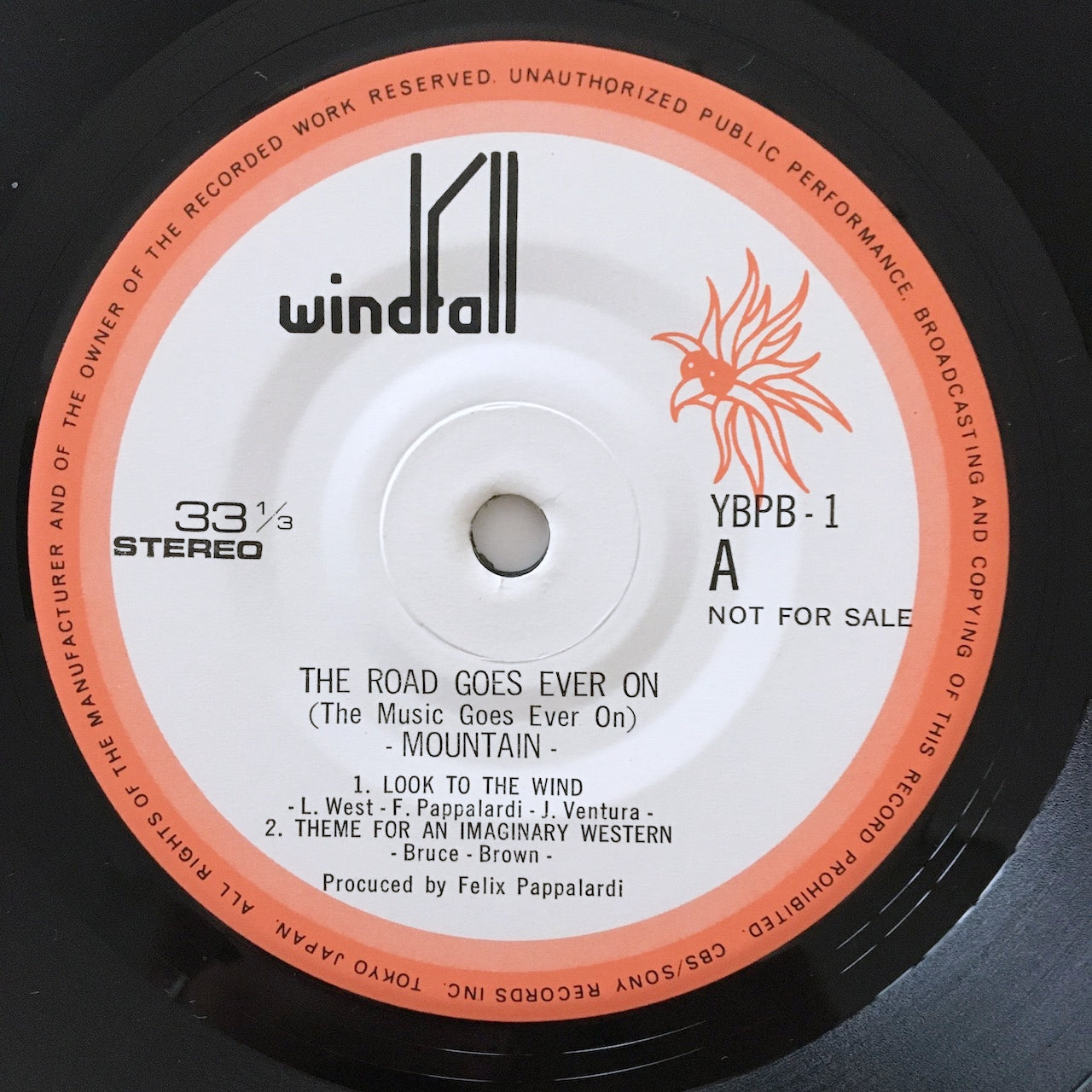 LP/ MOUNTAIN / LIVE: THE ROAD GOES EVER ON / 国内盤 ブックレット