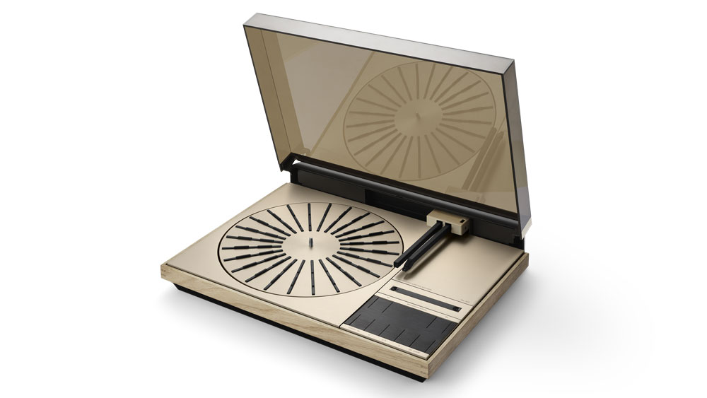 Bang & Olufsen's Legendary Beogram 4000 Turntable is Reborn